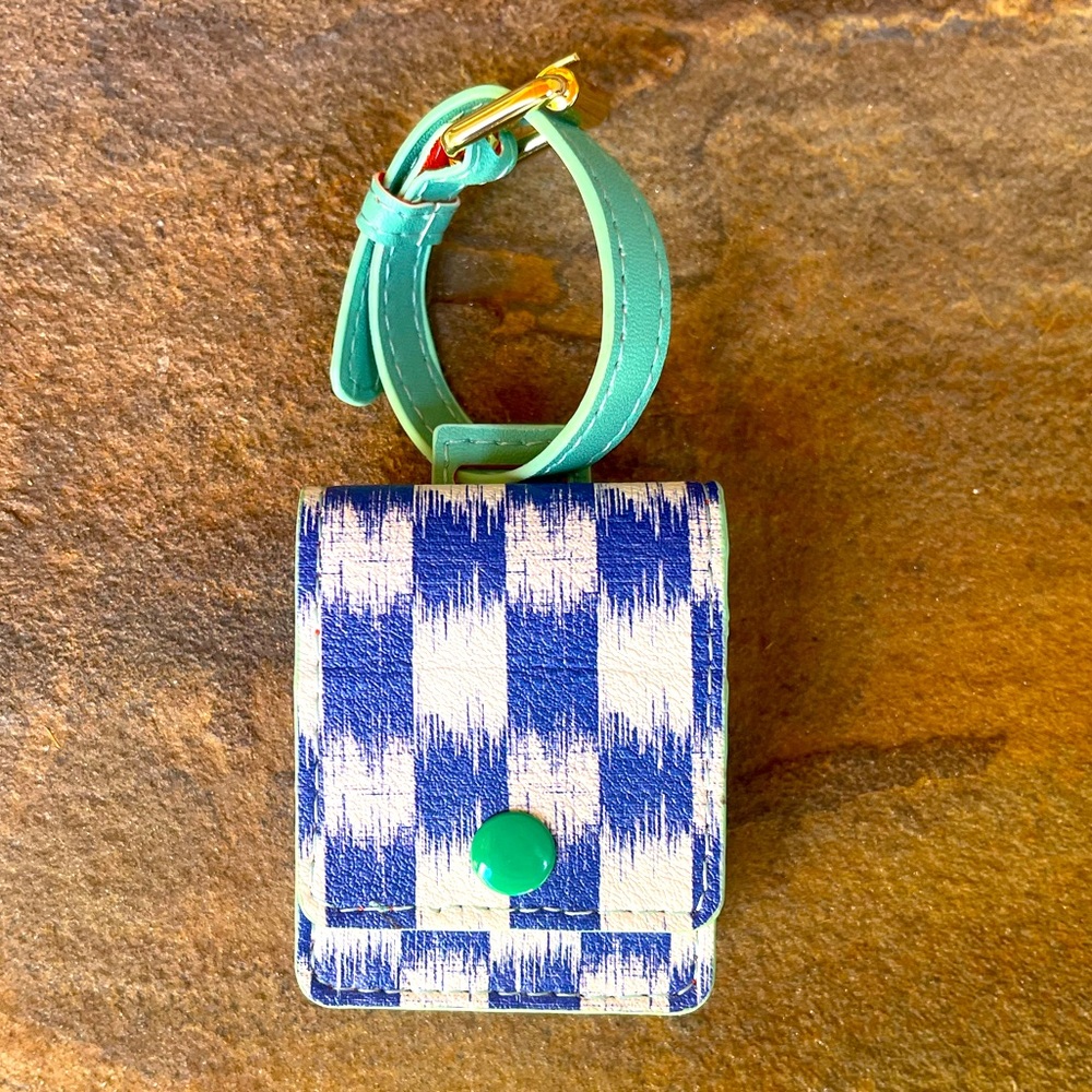 Anthropologie -Airpod Case